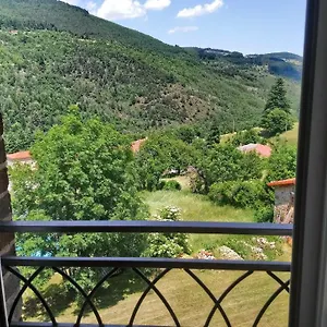 Séjour chez l'habitant Privée Chez L'habitant, Saint-Julien-Vocance